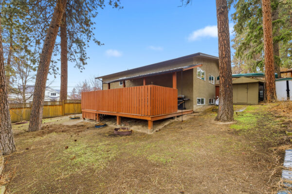 5187 Chute Lake Cres