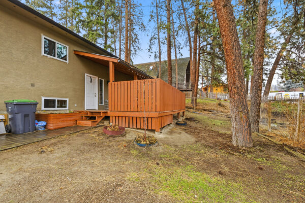 5187 Chute Lake Cres