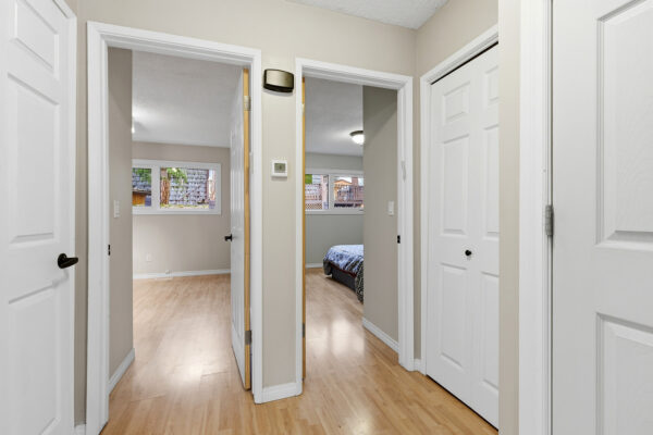 5187 Chute Lake Cres