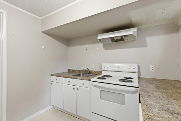 5187 Chute Lake Cres