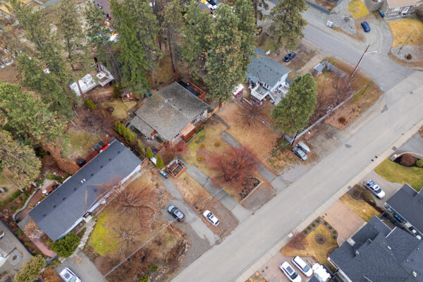 5187 Chute Lake Cres